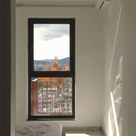 Apartment Chic Garden Ap 2 Tirana